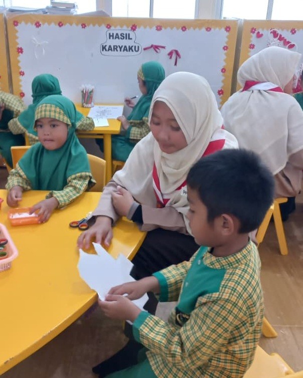Santri MTsS DMP Diniyyah Puteri Aktifkan Ilmu Lewat Magang Pendidikan